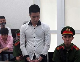 Án chung thân cho kẻ đâm chết người khi bị 'gạ' quan hệ đồng tính