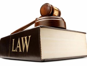 Luật sư vắng mặt tại phiên tòa giám đốc thẩm thì có bị hoãn không?