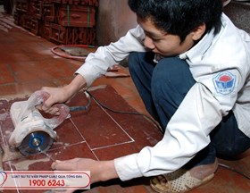 Thuê trẻ em dưới 13 tuổi làm việc trong quán ăn có vi phạm pháp luật không?